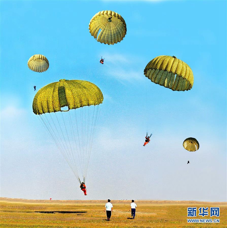 Bilder enthüllen Trainings und Missionen der chinesischen Astronauten