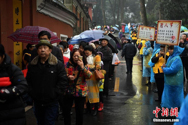 Chinesen feiern Laba-Fest