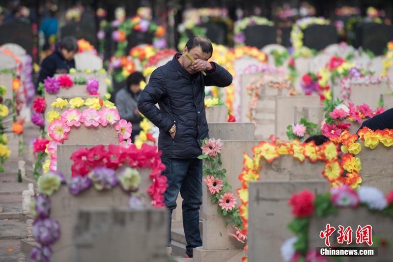 W?hrend des Qingming-Festes wird der Verstorbenen gedacht