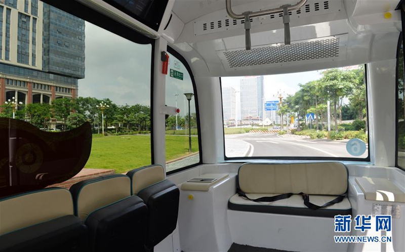 Neuer fahrerloser Minibus in der Stadt Xiamen vorgestellt