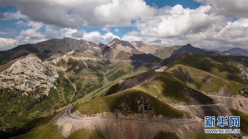 Stra?enbau in Xinjiang