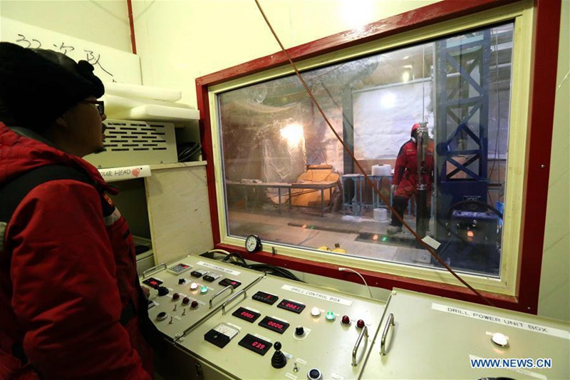 Chinas 35. Antarktis-Expeditionsteam arbeitet an der Forschungsstation Kulun